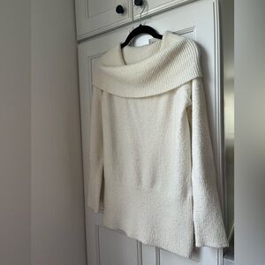 Elegant Women's Sweater